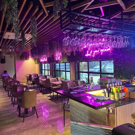 Hotel Merakee - Near Dahisar Mira Road Mumbai מראה חיצוני תמונה
