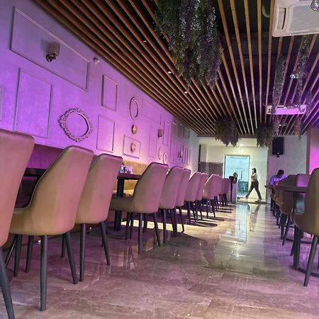 Hotel Merakee - Near Dahisar Mira Road Mumbai מראה חיצוני תמונה