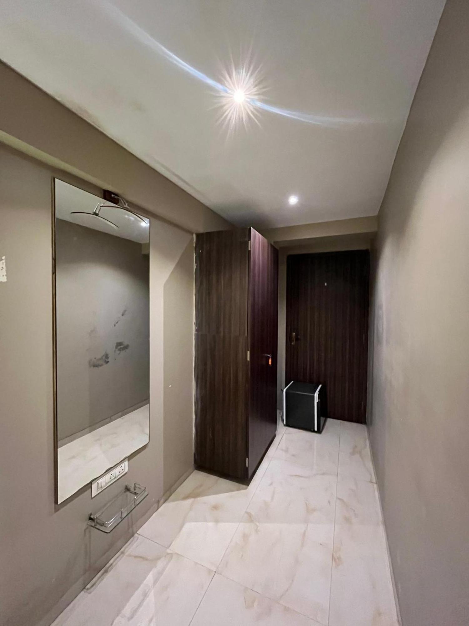 Hotel Merakee - Near Dahisar Mira Road Mumbai מראה חיצוני תמונה